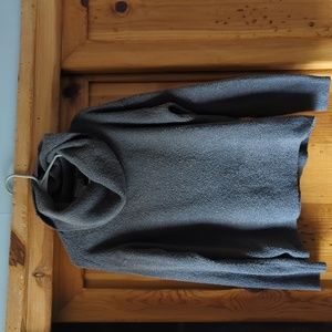 Barefoot dreams pullover